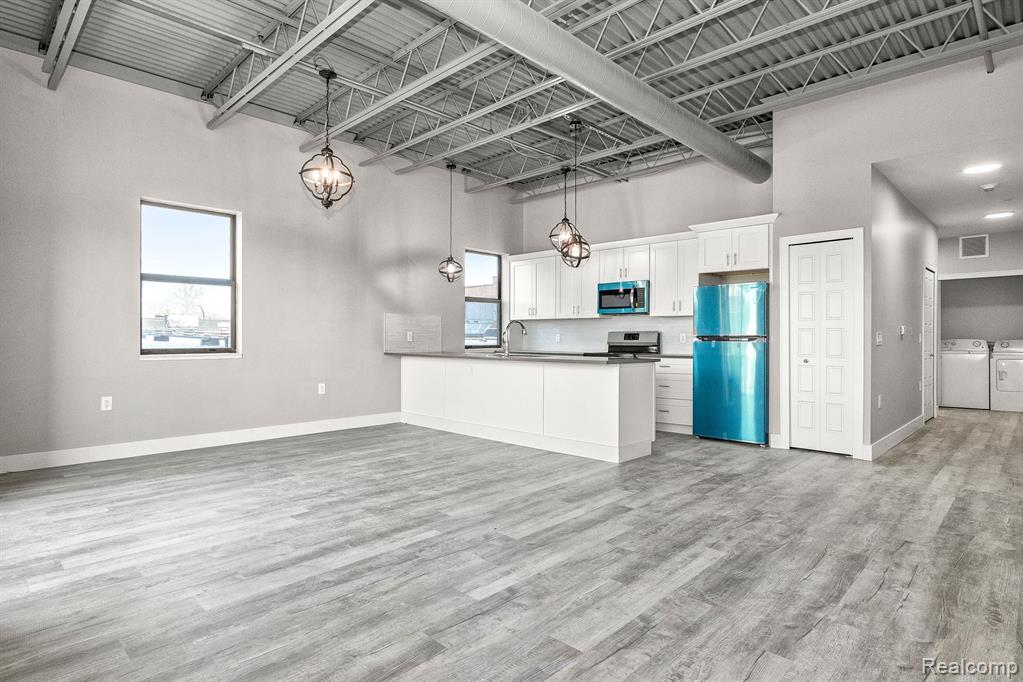 Additional view of 1035 Mason