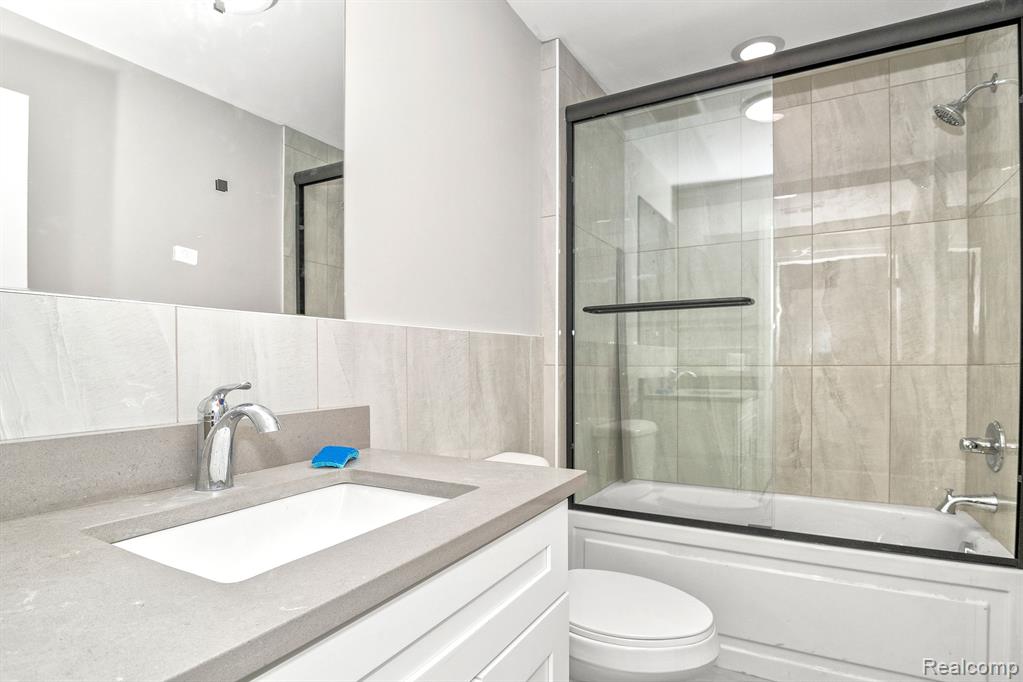 Additional view of 1035 Mason