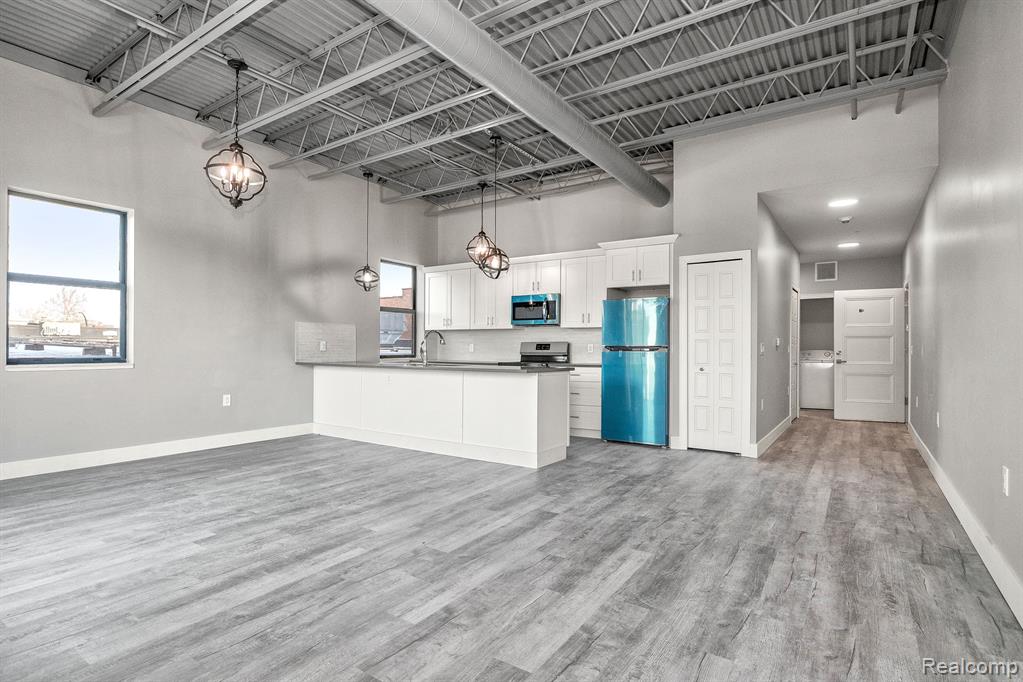 Additional view of 1035 Mason