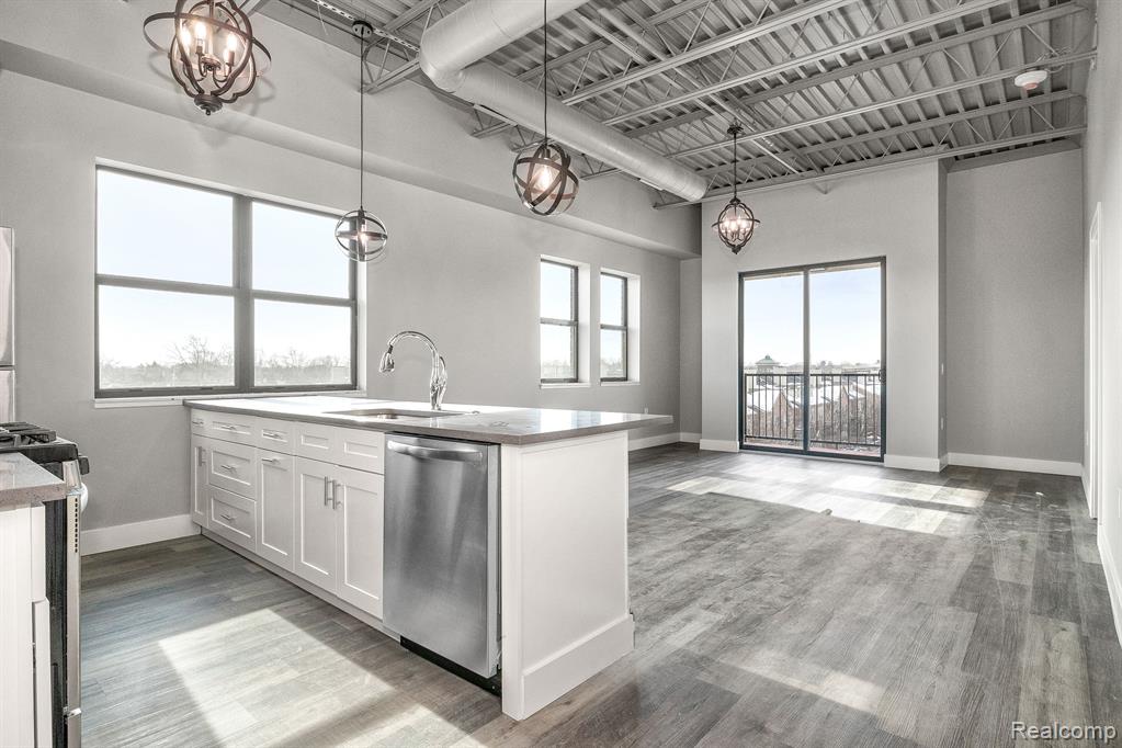 Additional view of 1035 Mason