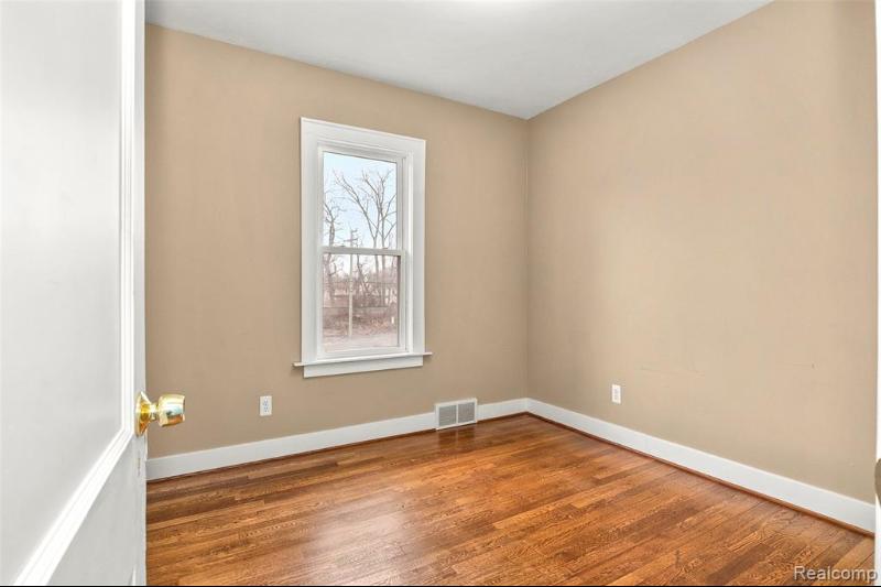 Additional view of 1103 Washington Street