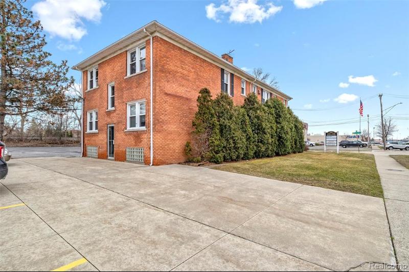 Additional view of 1103 Washington Street