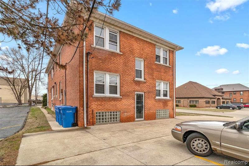 Additional view of 1103 Washington Street