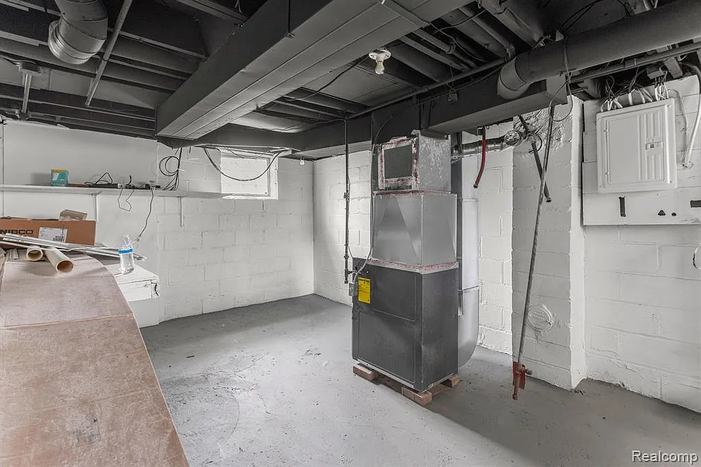 Additional view of 13437 E State Fair Street