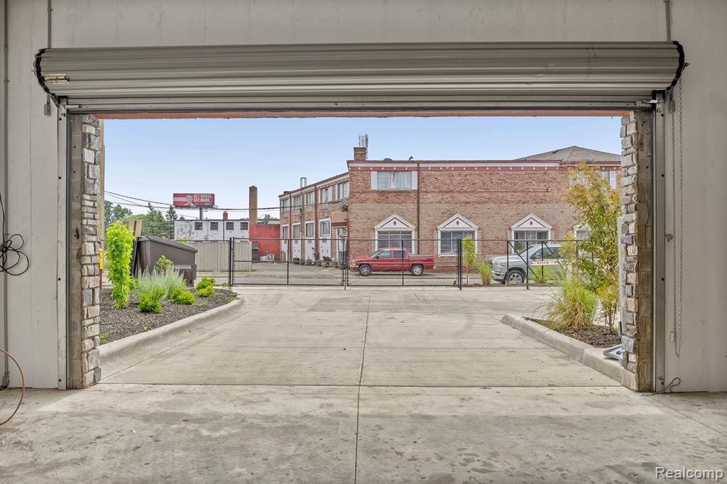 Additional view of 18900 Woodward Avenue