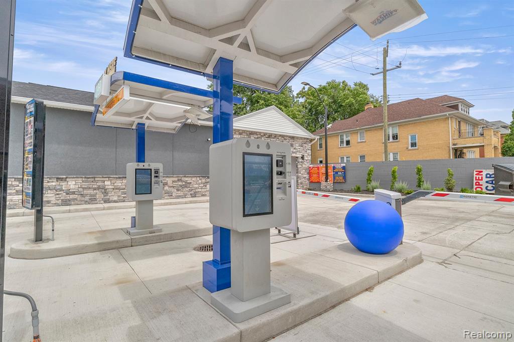 Additional view of 18900 Woodward Avenue