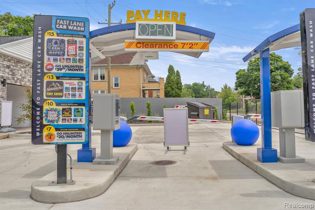 Additional view of 18900 Woodward Avenue