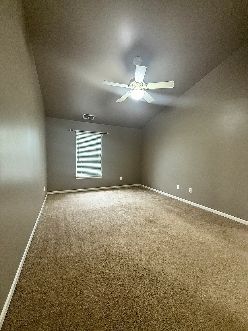 Additional view of 20653 Henry Street