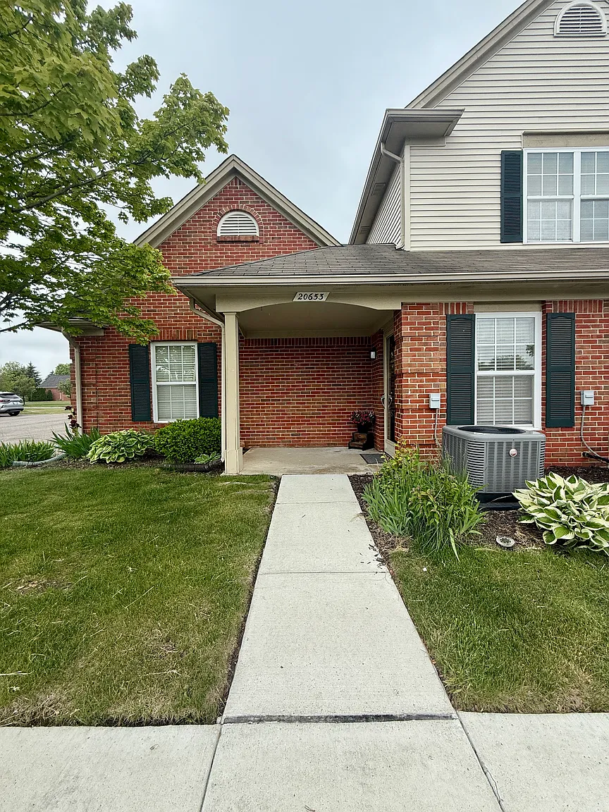 Additional view of 20653 Henry Street