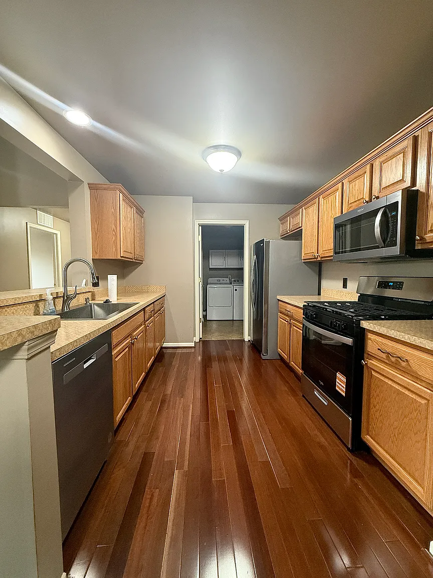 Additional view of 20653 Henry Street