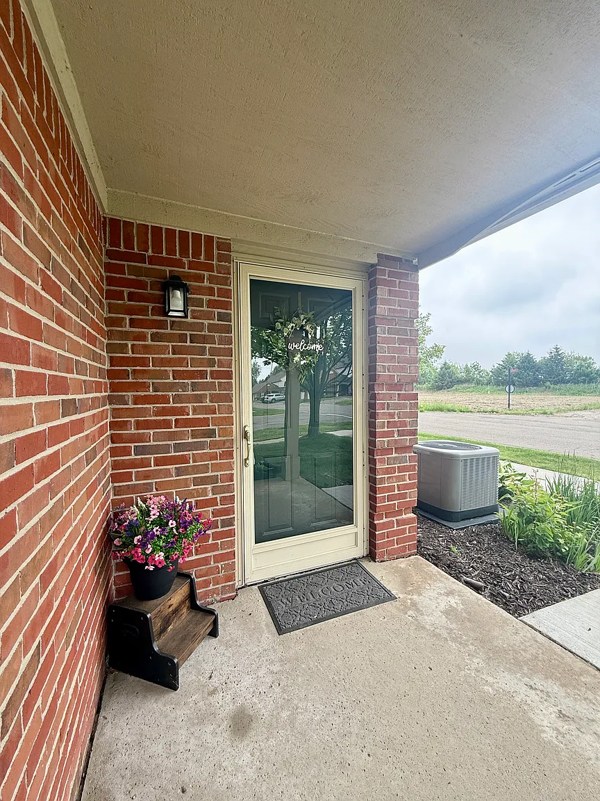 Additional view of 20653 Henry Street