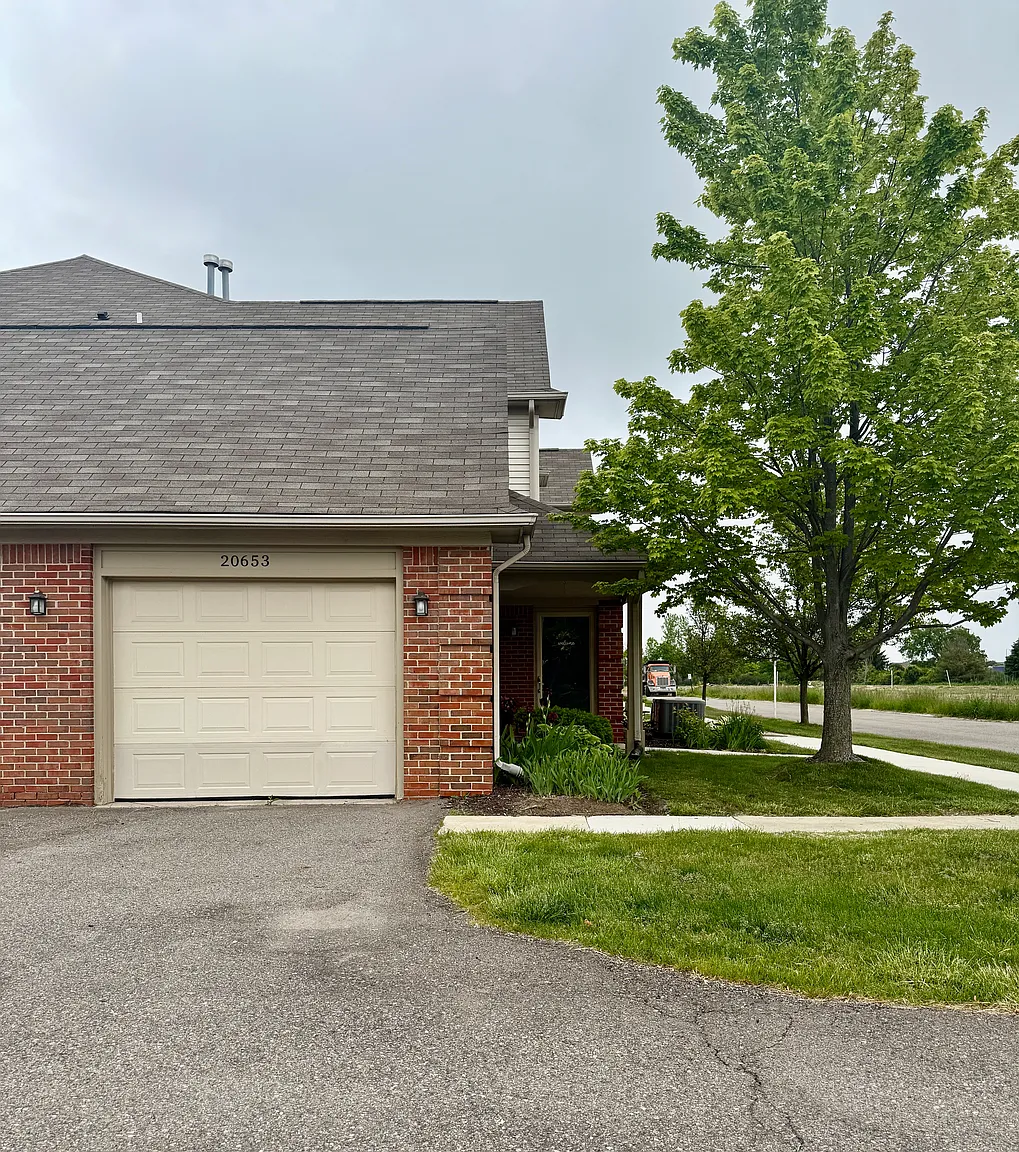 Additional view of 20653 Henry Street