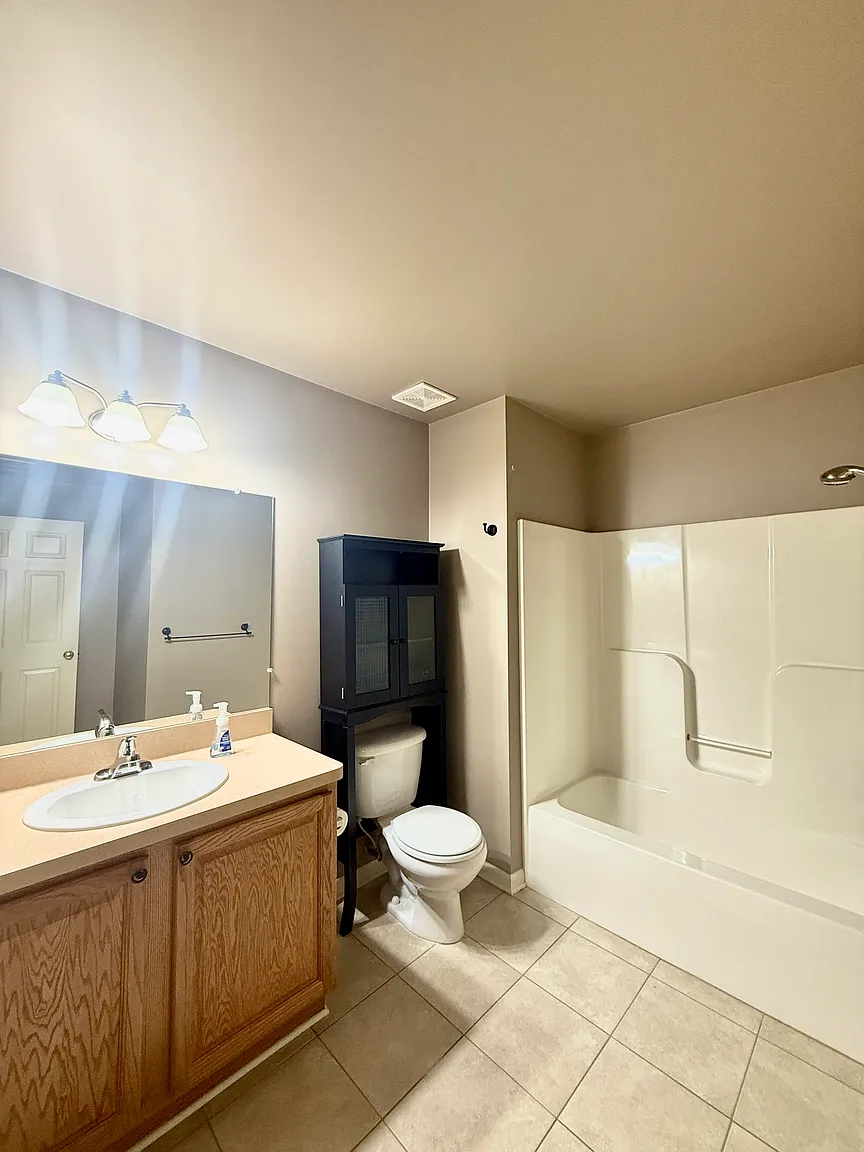 Additional view of 20653 Henry Street