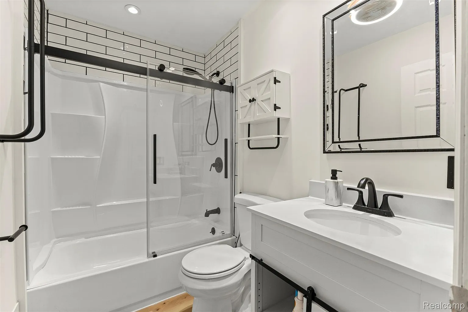 Additional view of 23121 Madison Street