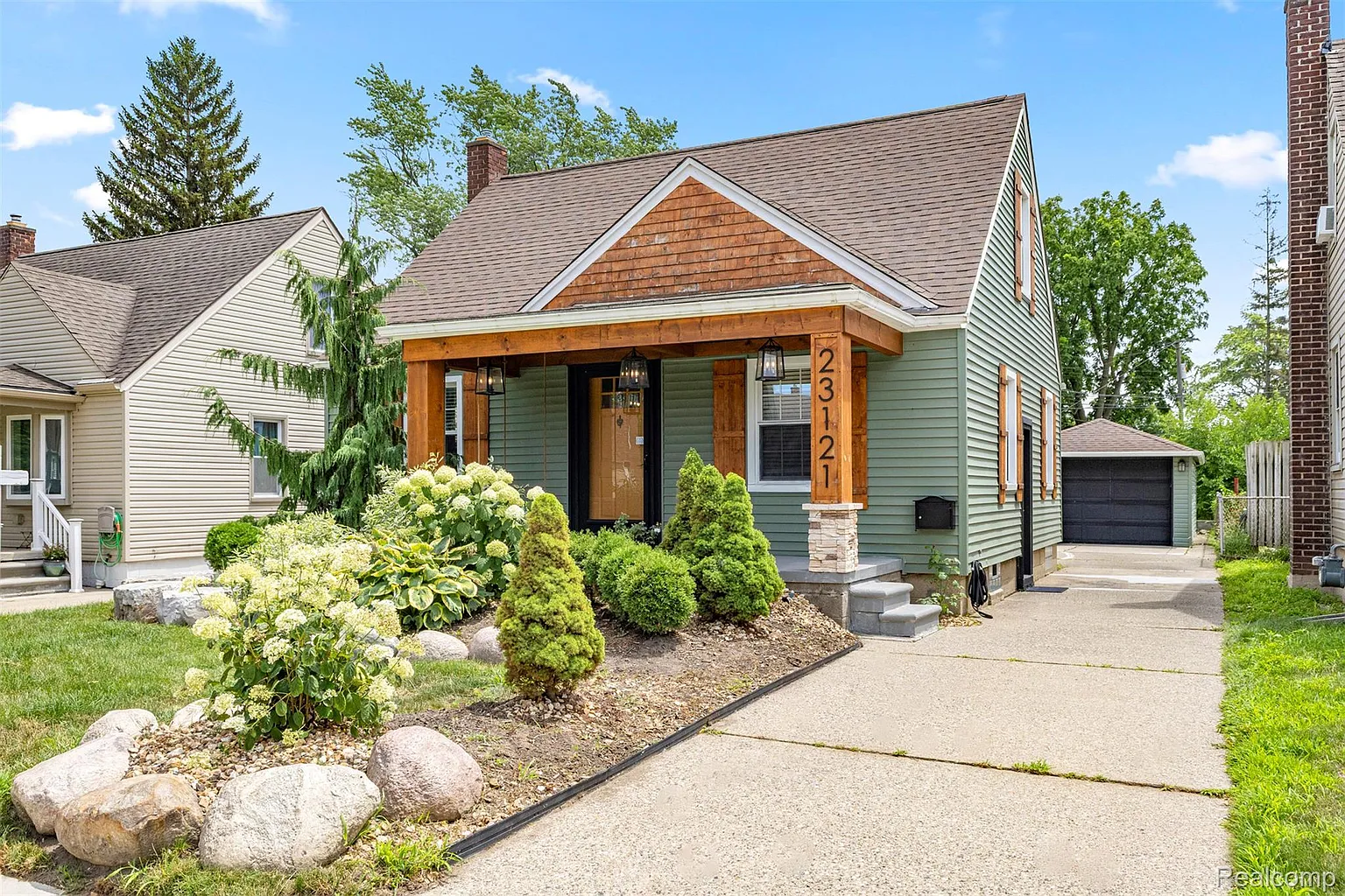 Additional view of 23121 Madison Street