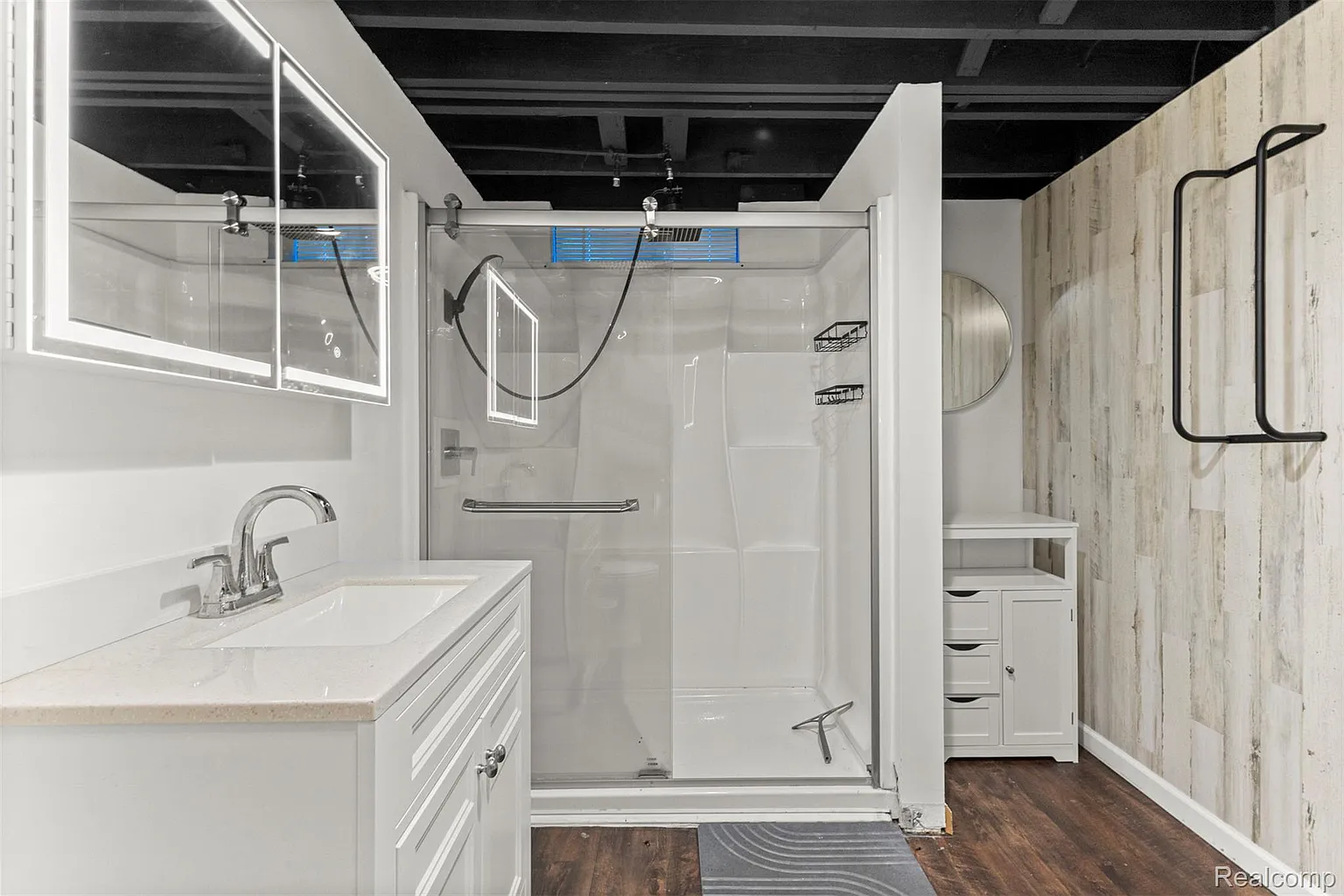 Additional view of 23121 Madison Street