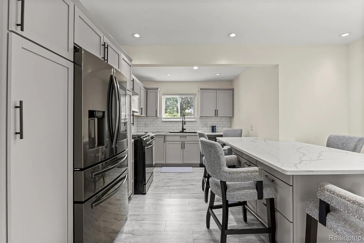 Additional view of 23121 Madison Street