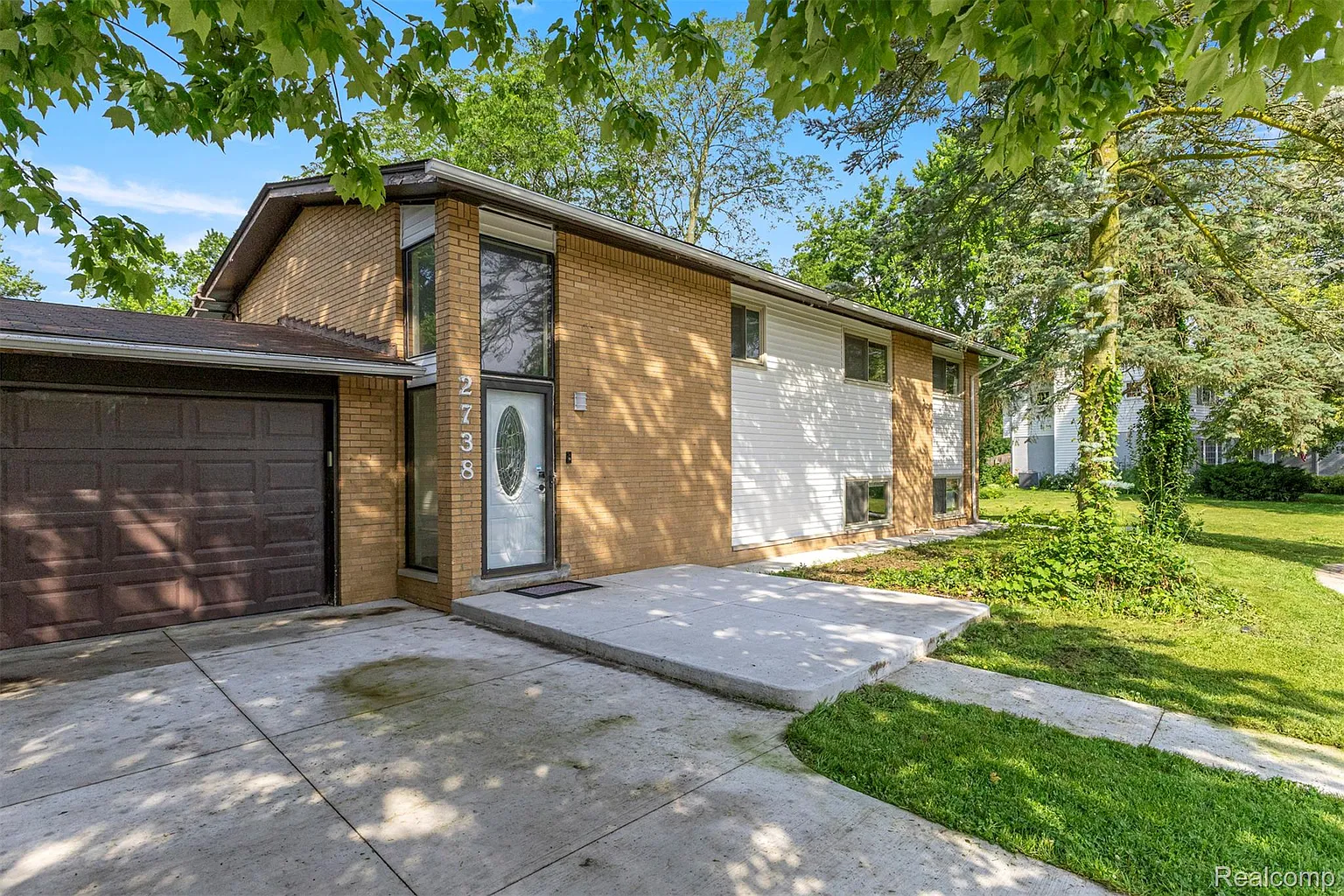 Image of 2738 Berry Drive