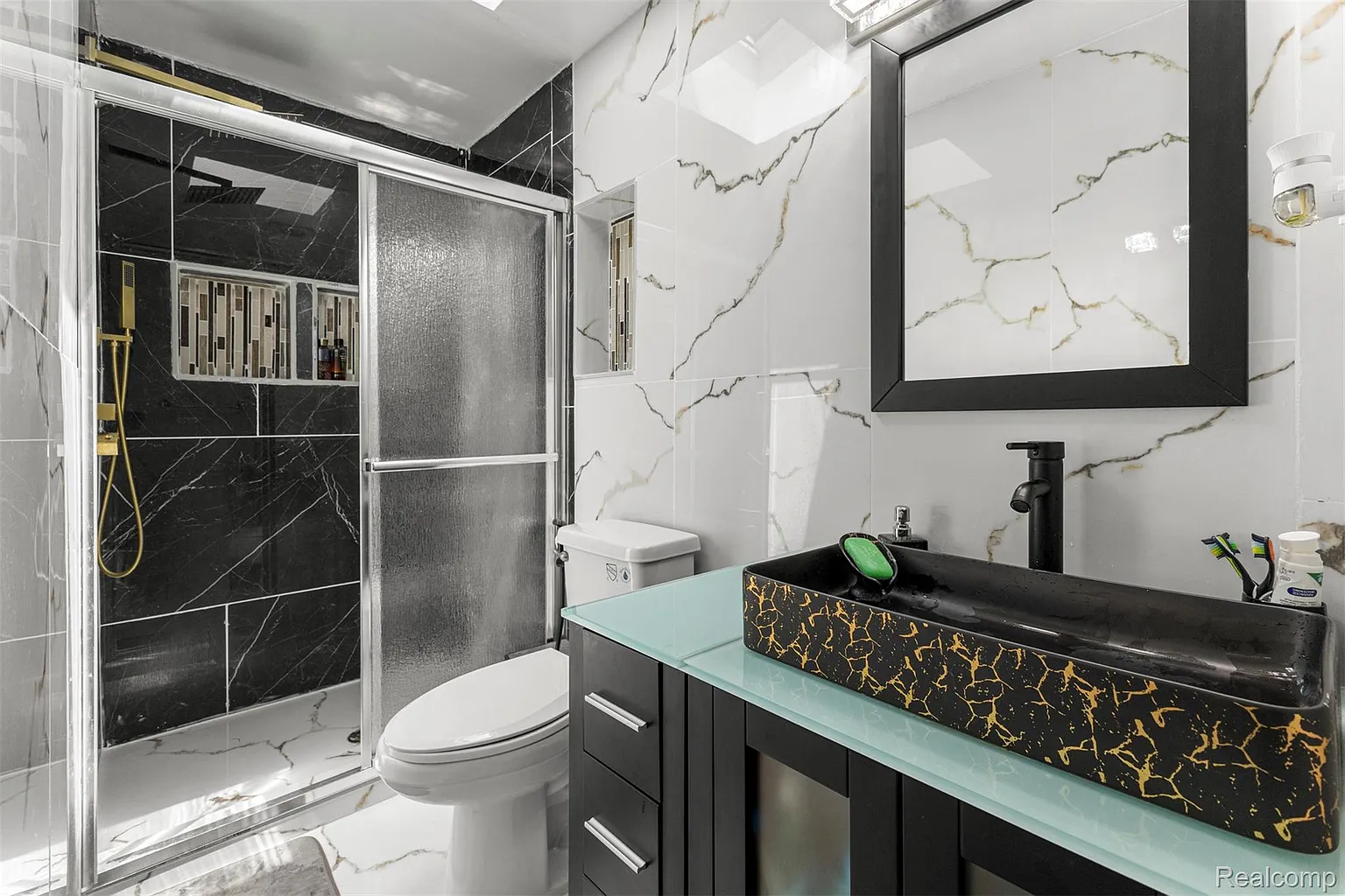 Additional view of 2738 Berry Drive