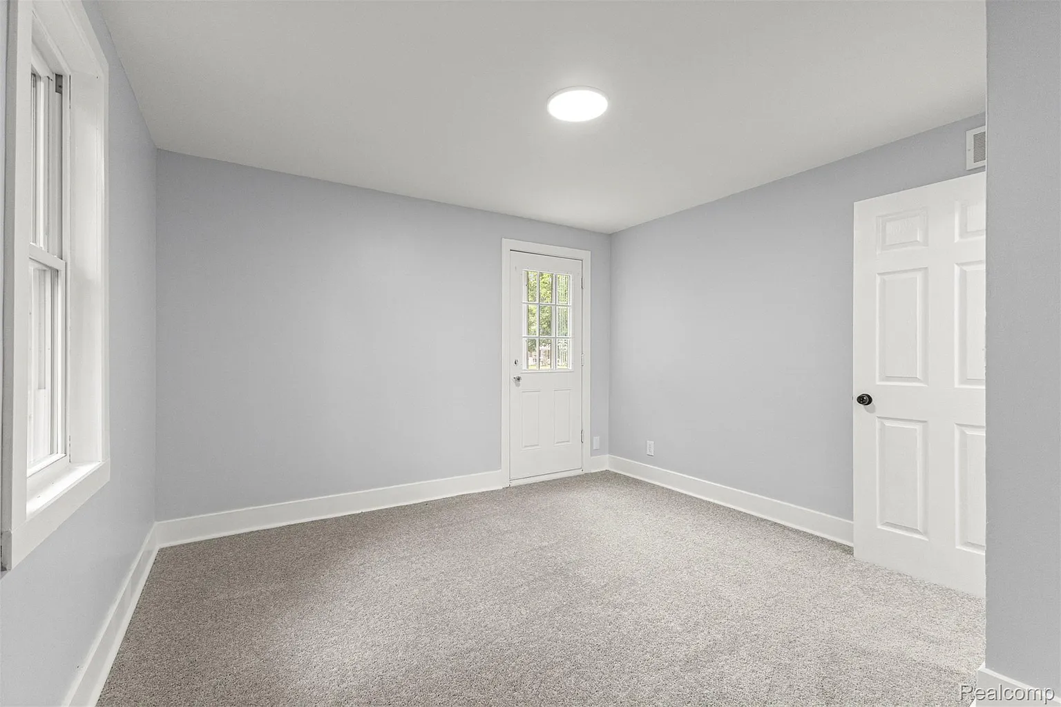 Additional view of 33420 Bentley Court