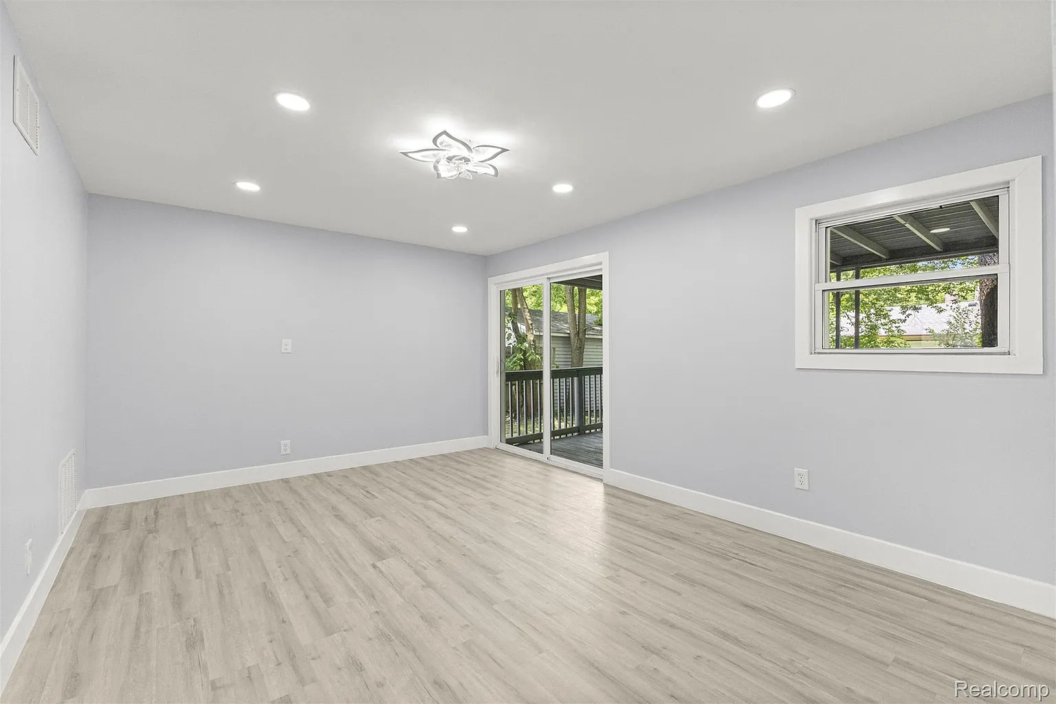 Additional view of 33420 Bentley Court