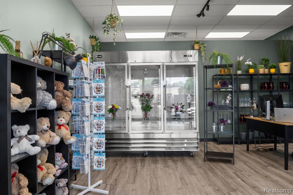 Additional view of 37653 Five Mile