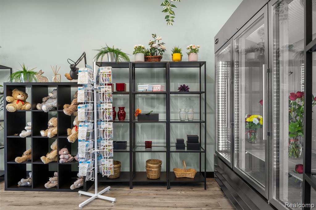 Additional view of 37653 Five Mile