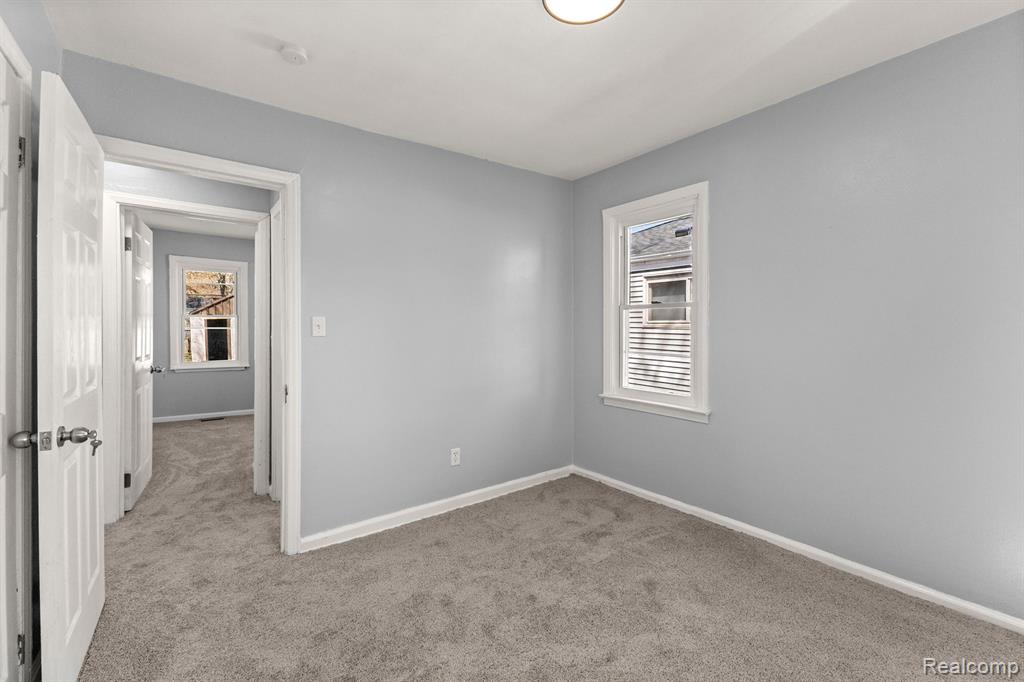 Additional view of 4924 Ziegler Street