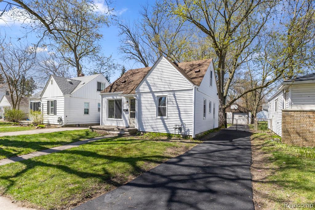 Additional view of 4924 Ziegler Street