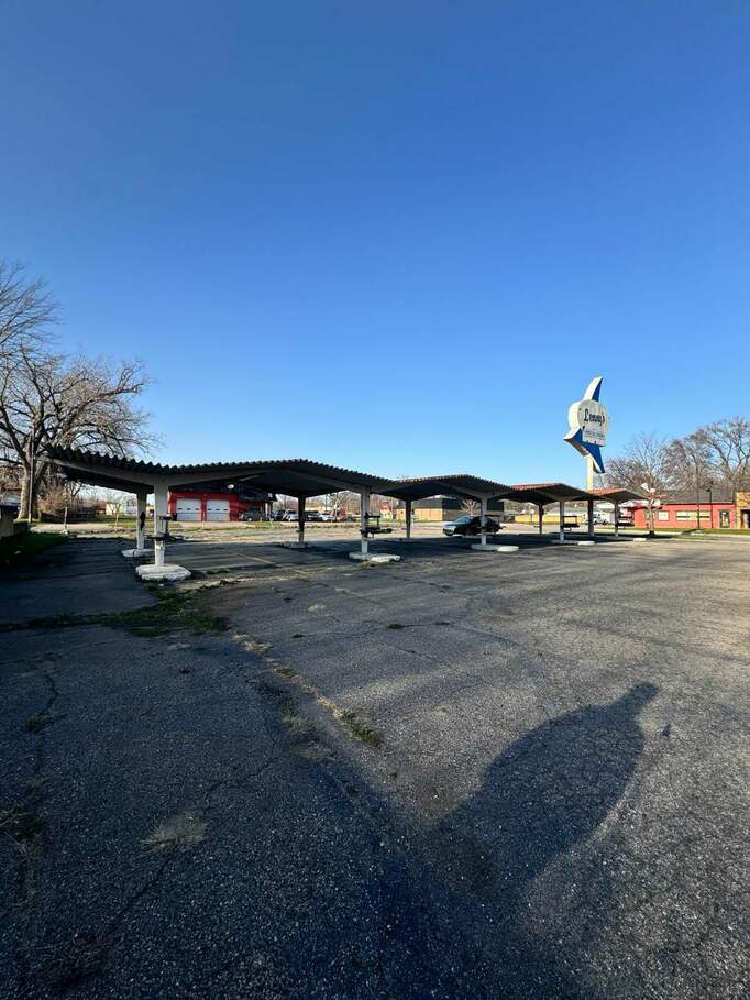 Additional view of 5152 S Beech Daly Street