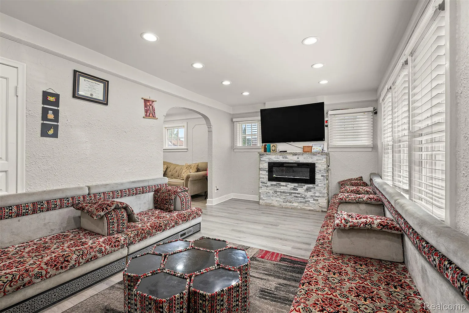 Additional view of 6217 Payne Avenue