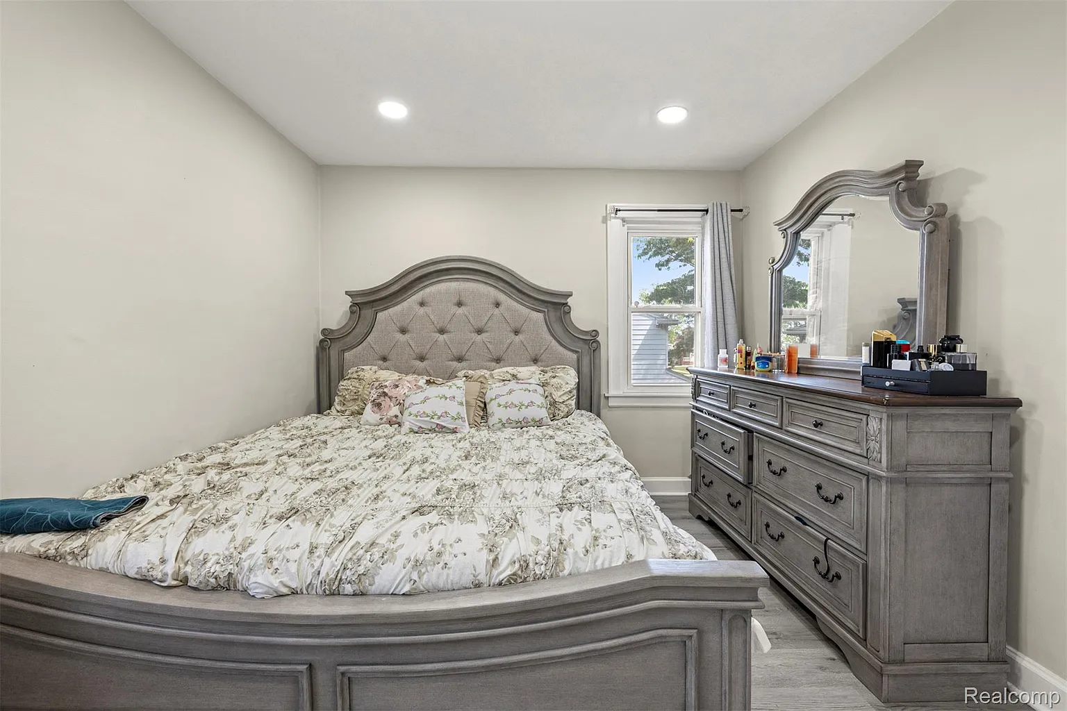 Additional view of 6217 Payne Avenue