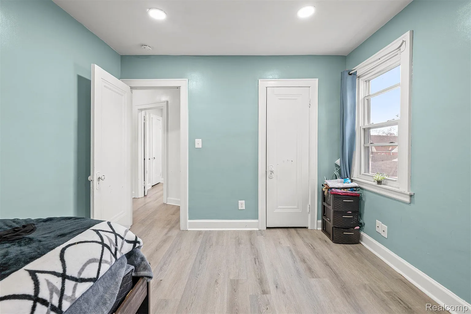 Additional view of 6217 Payne Avenue