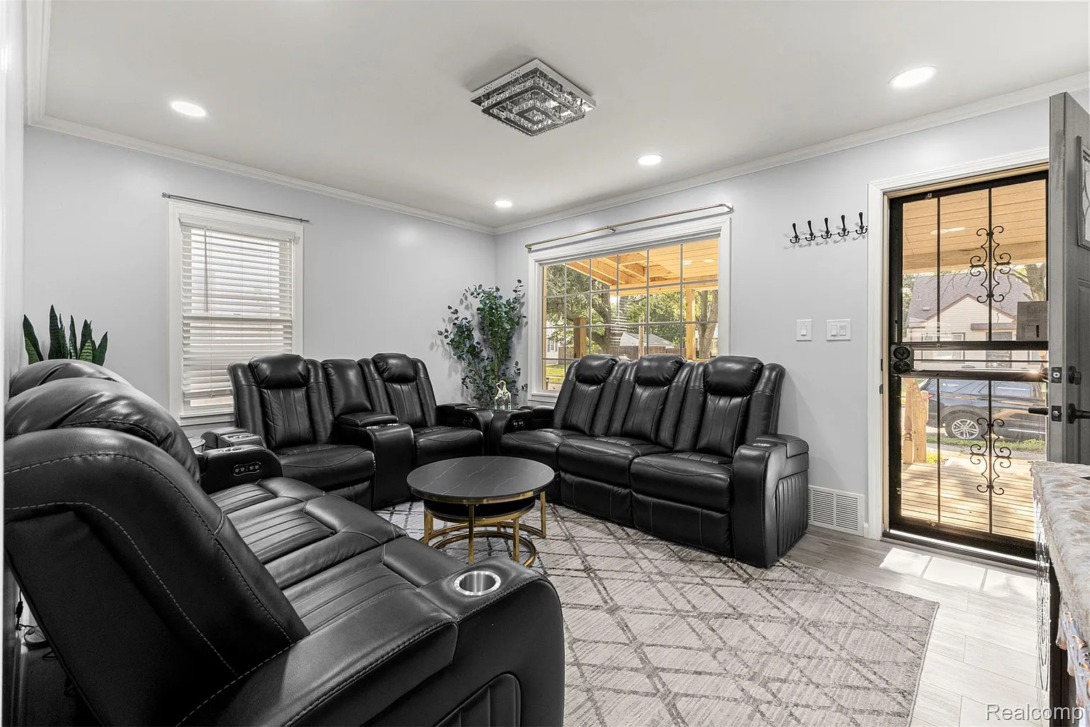 Additional view of 6365 Warwick Street