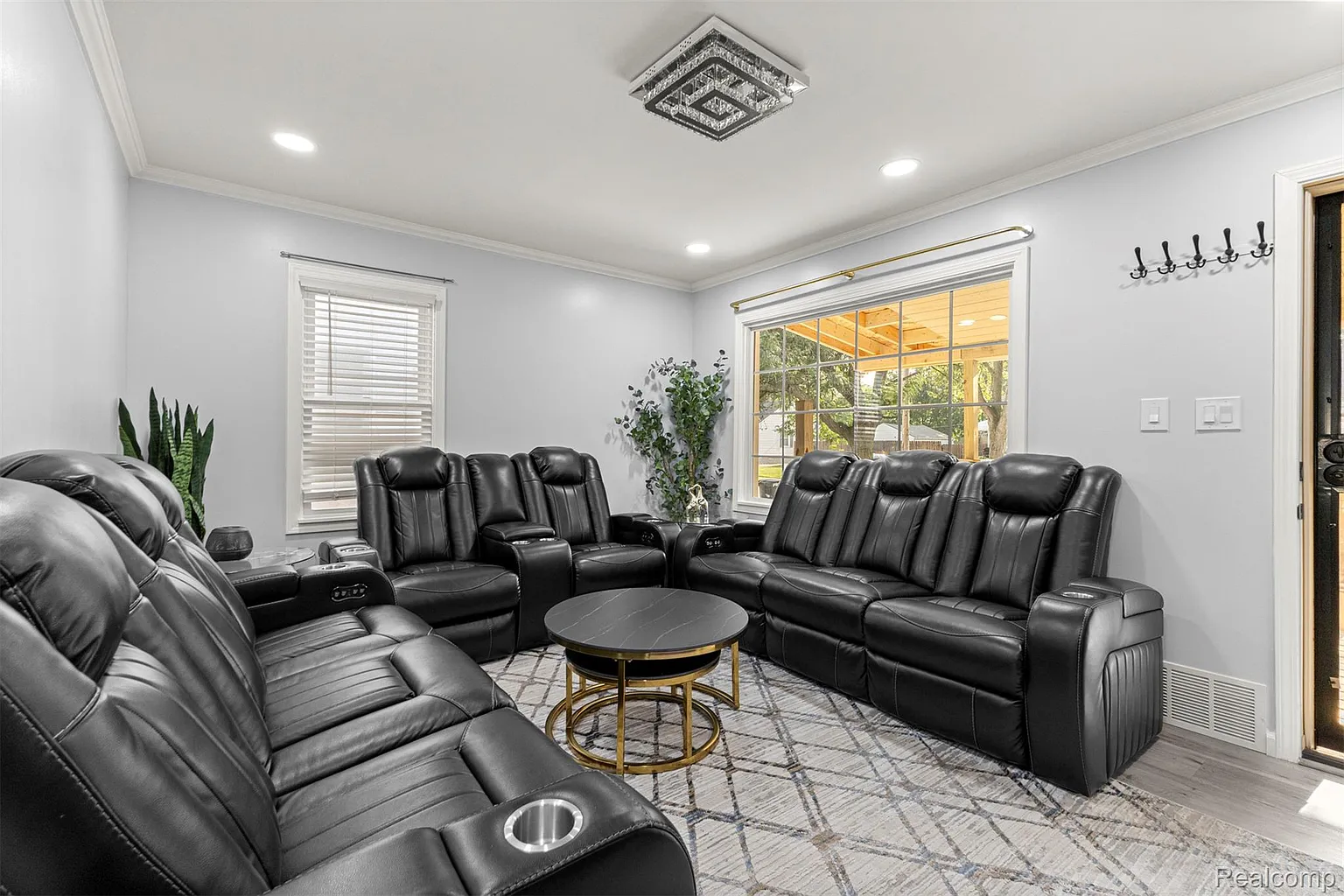 Additional view of 6365 Warwick Street