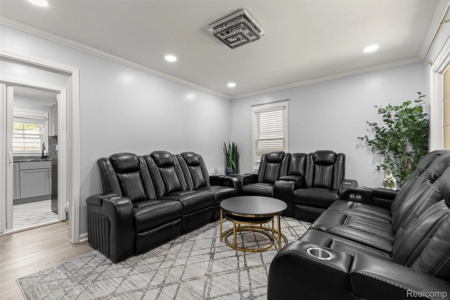 Additional view of 6365 Warwick Street