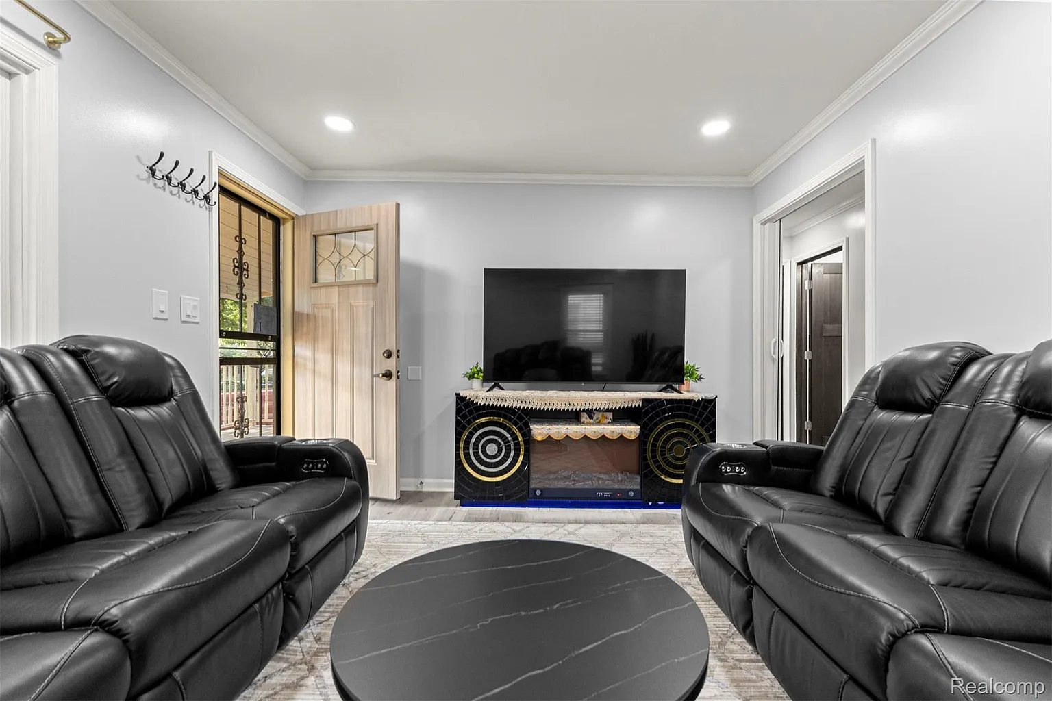 Additional view of 6365 Warwick Street