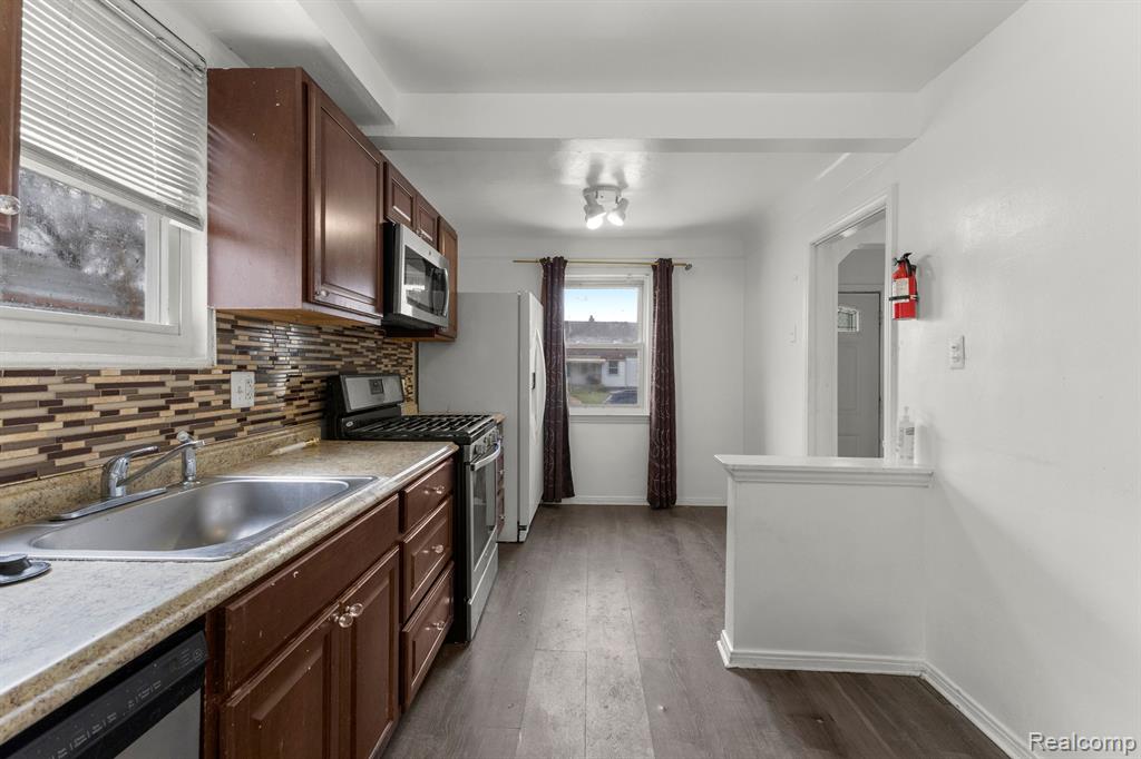 Additional view of 6438 Archdale Street