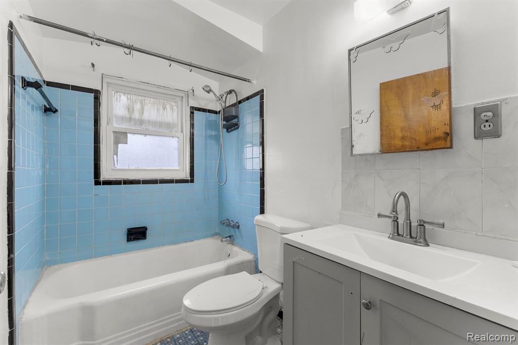 Additional view of 6438 Archdale Street