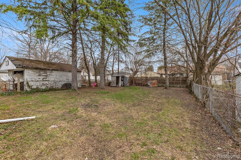 Additional view of 6438 Archdale Street