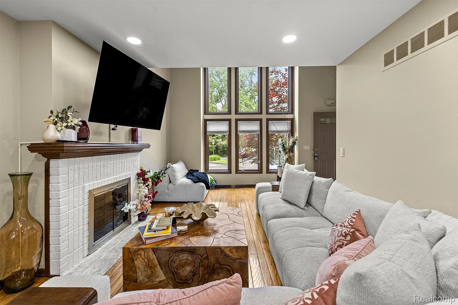 Additional view of 718 South Military Street