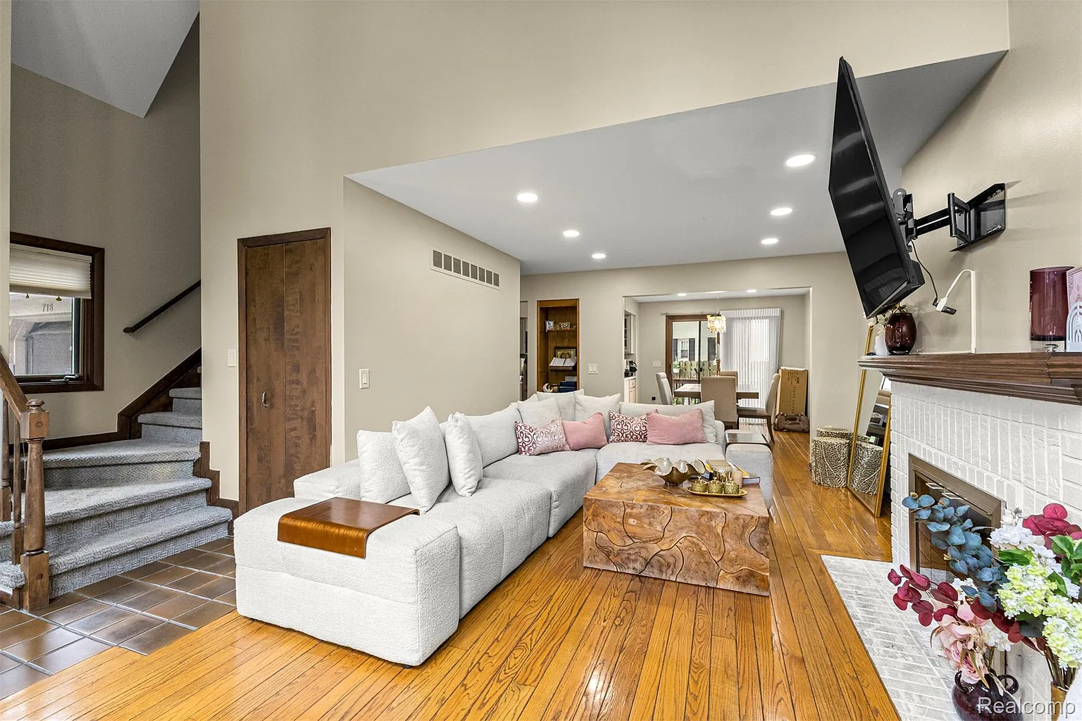 Additional view of 718 South Military Street