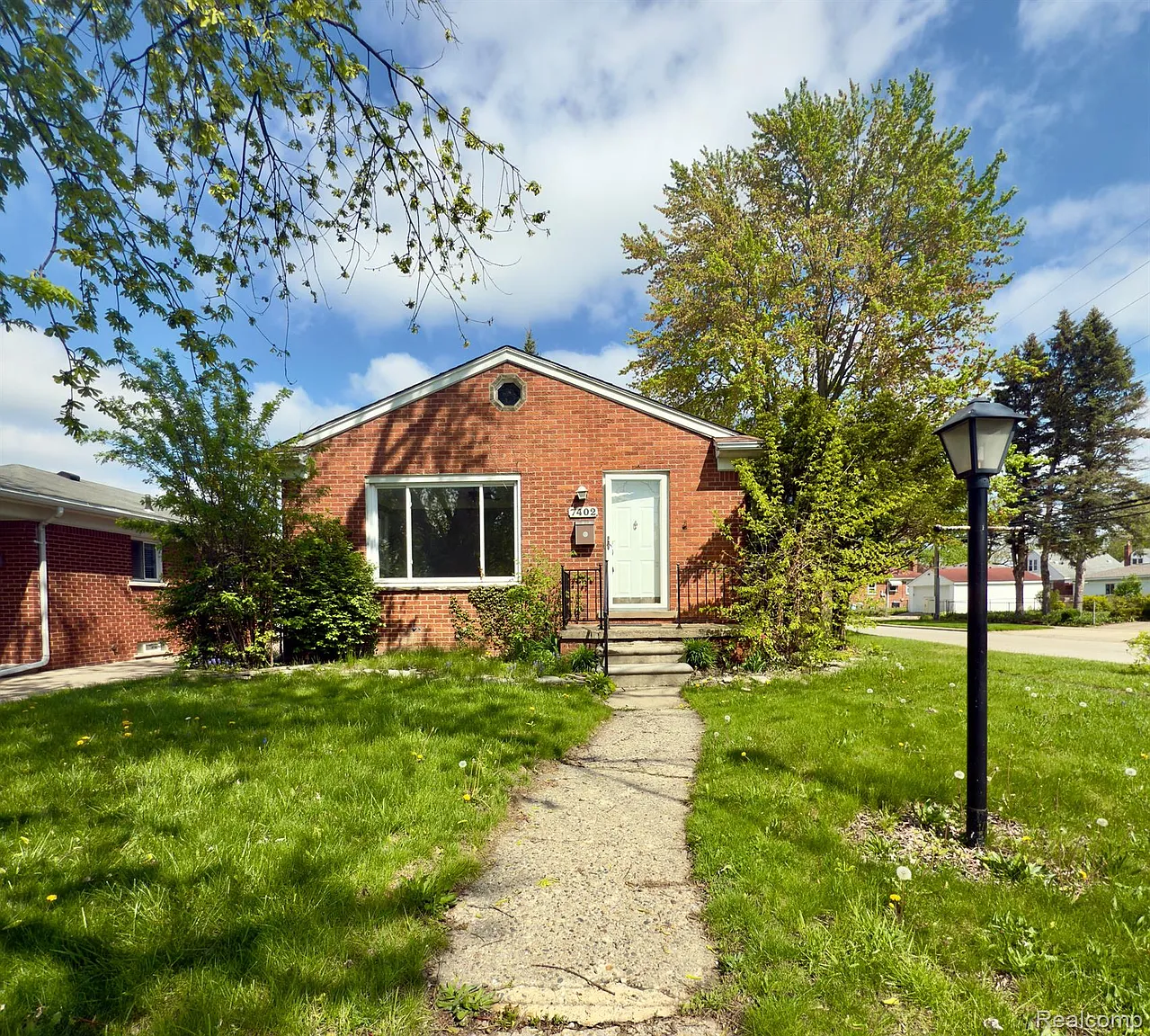 Image of 7402 Colonial Street