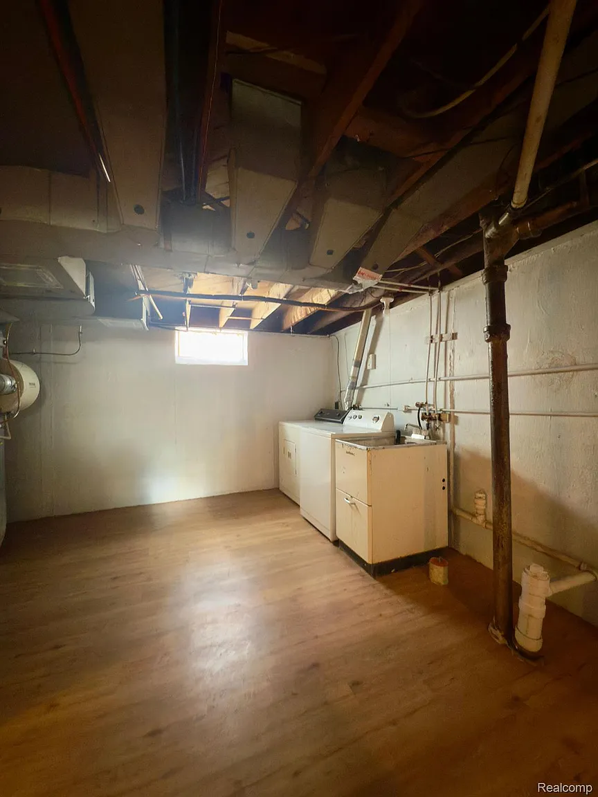 Additional view of 7402 Colonial Street