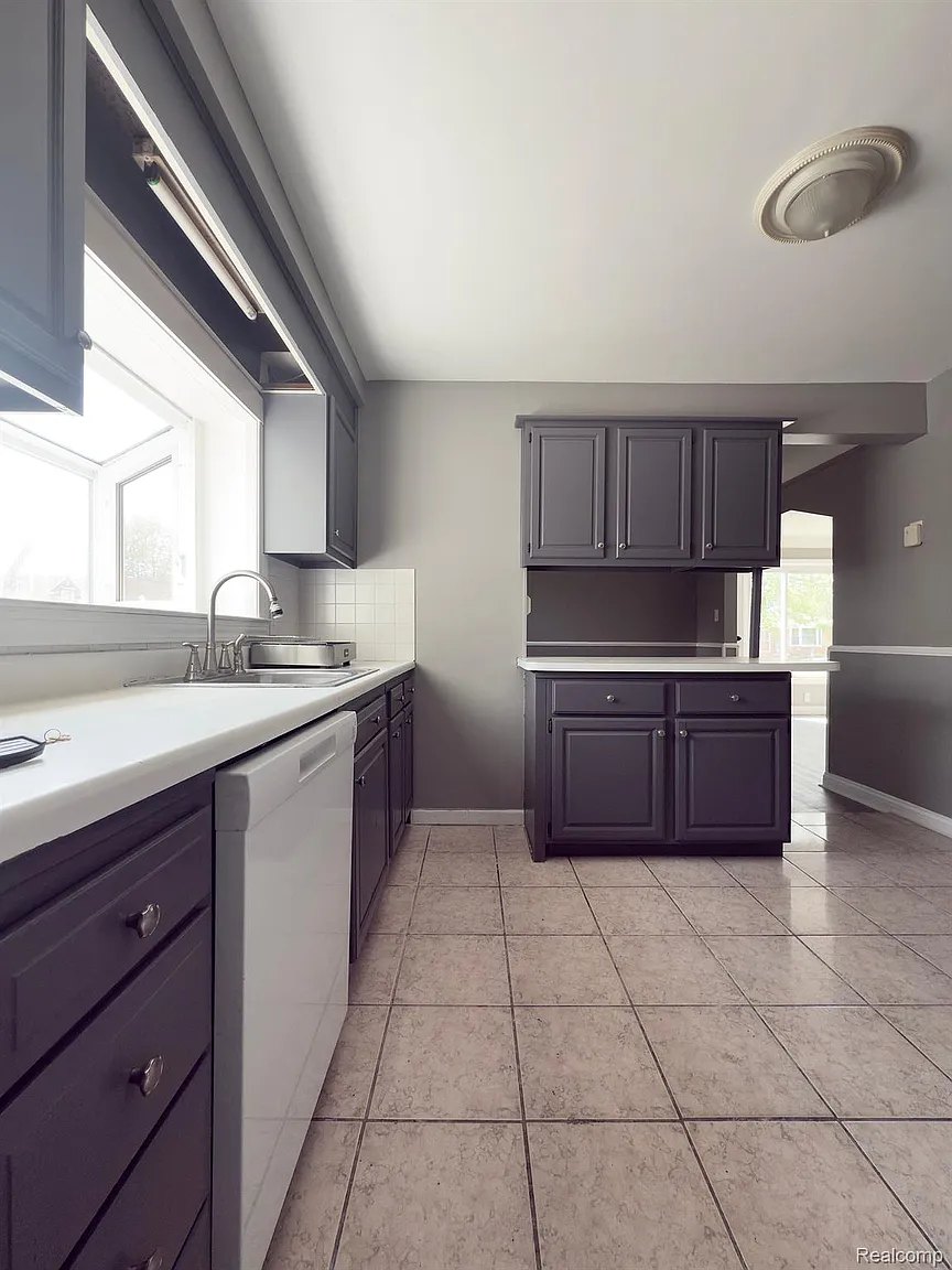 Additional view of 7402 Colonial Street