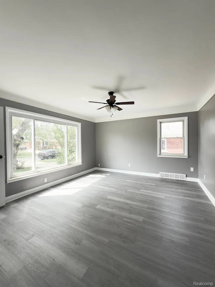 Additional view of 7402 Colonial Street