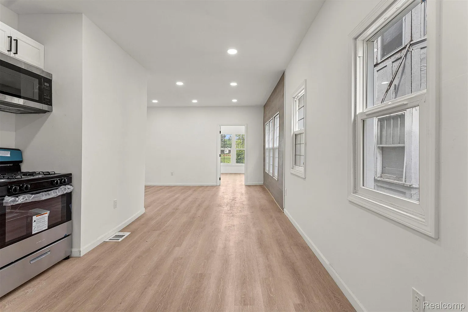 Additional view of 7432 Churchill Street