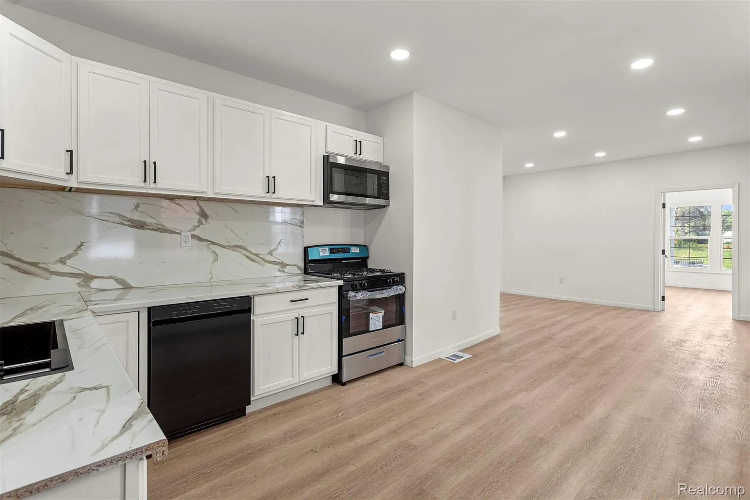 Additional view of 7432 Churchill Street