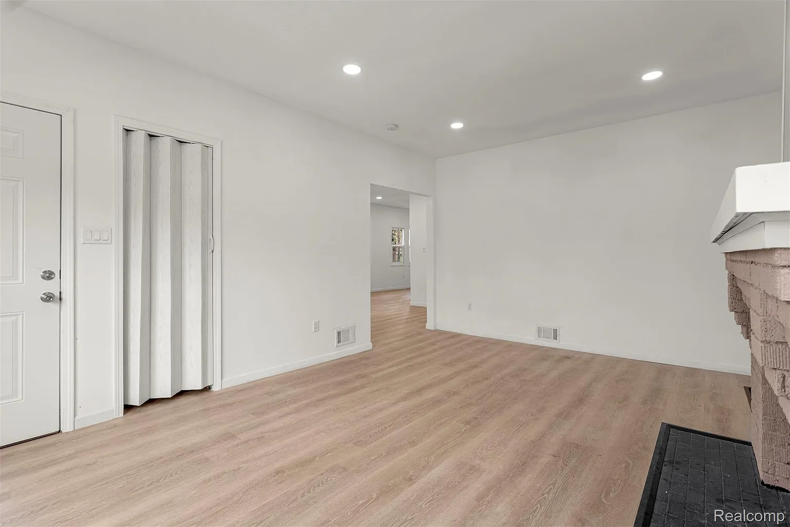 Additional view of 7432 Churchill Street