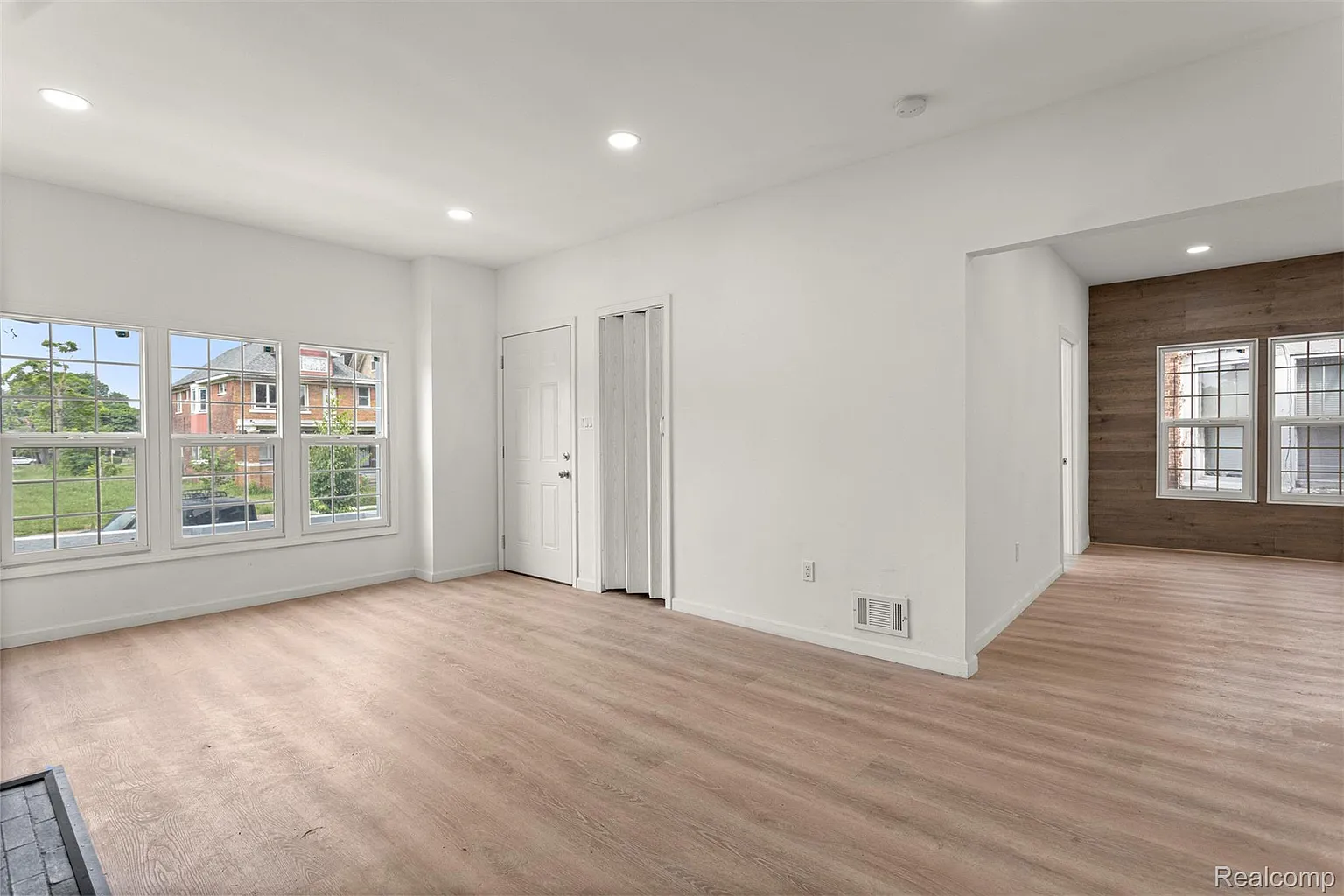 Additional view of 7432 Churchill Street